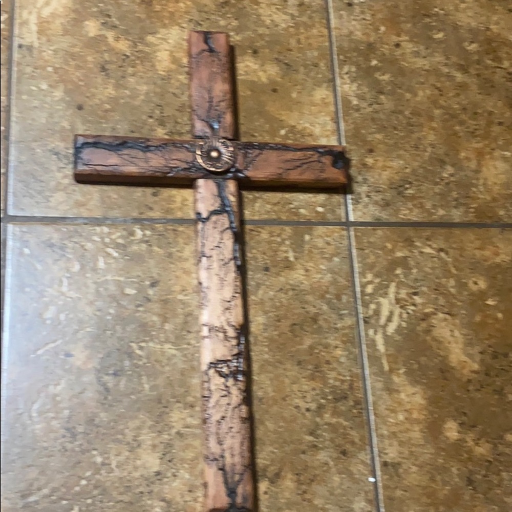 Customs made Cross